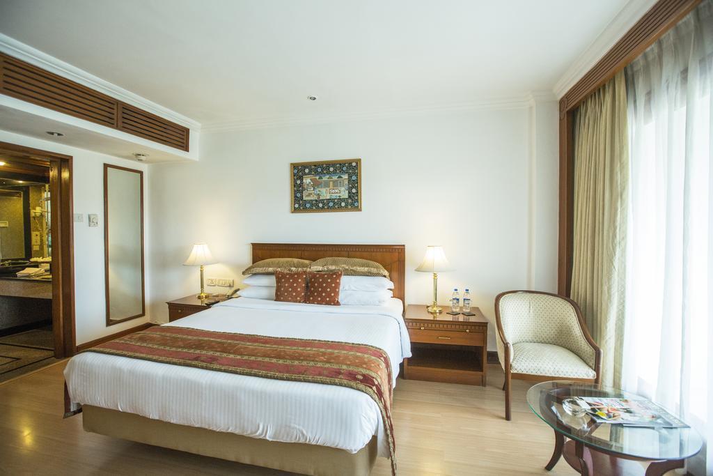 Hotel Taj Banjara Hyderabad Esterno foto A room at the Taj Bengal