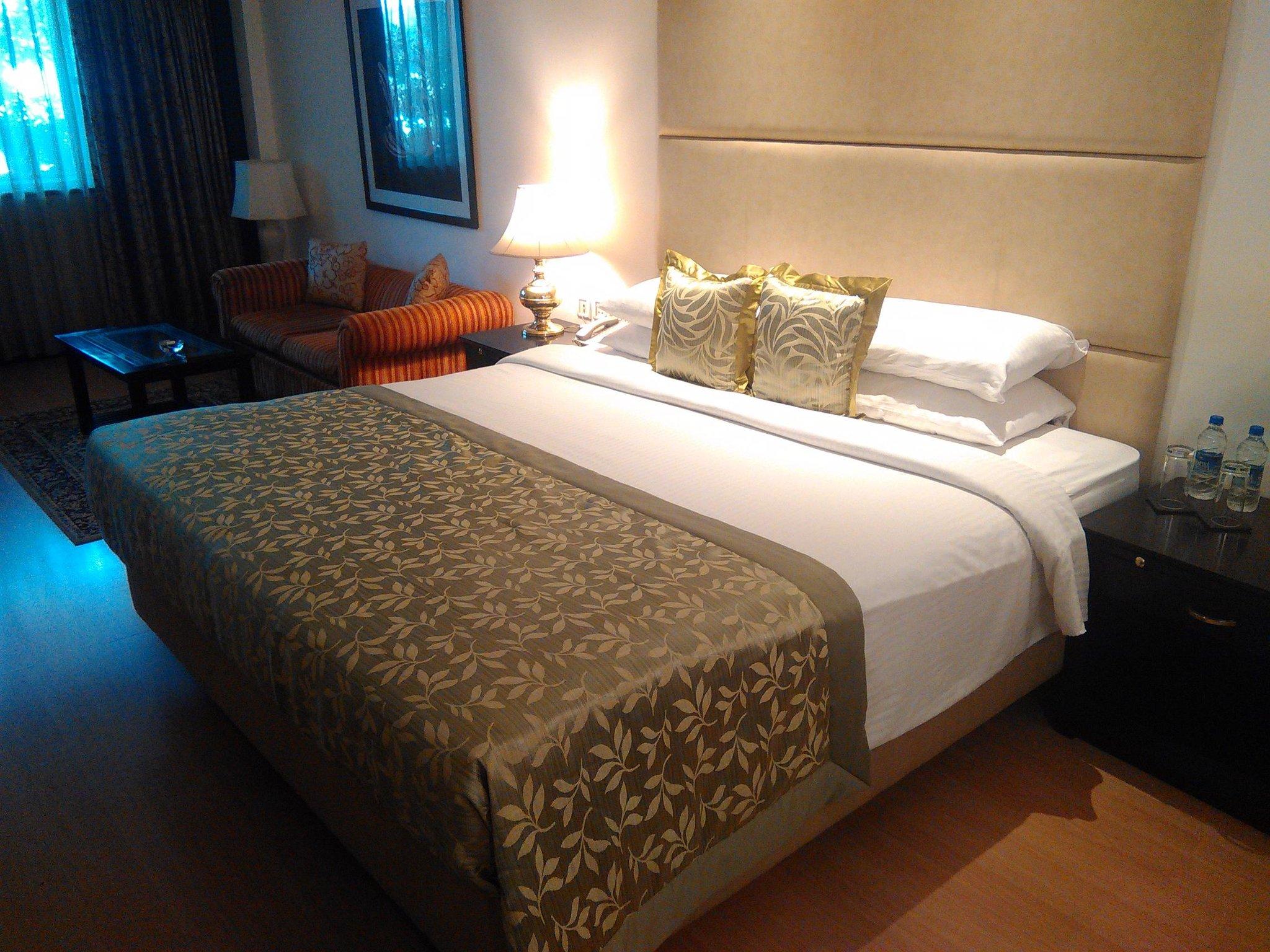Hotel Taj Banjara Hyderabad Esterno foto A room at the Taj Bengal